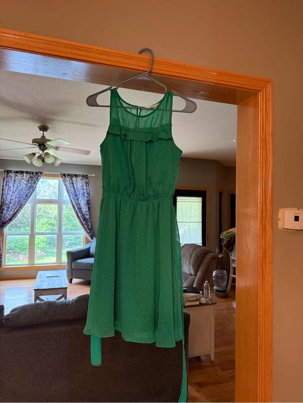 Sleeveless Green Chiffon Party Dress